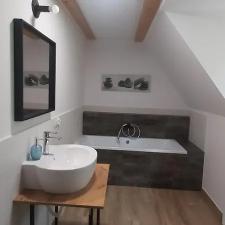 بيت للعطل Zaroowka Slow House *